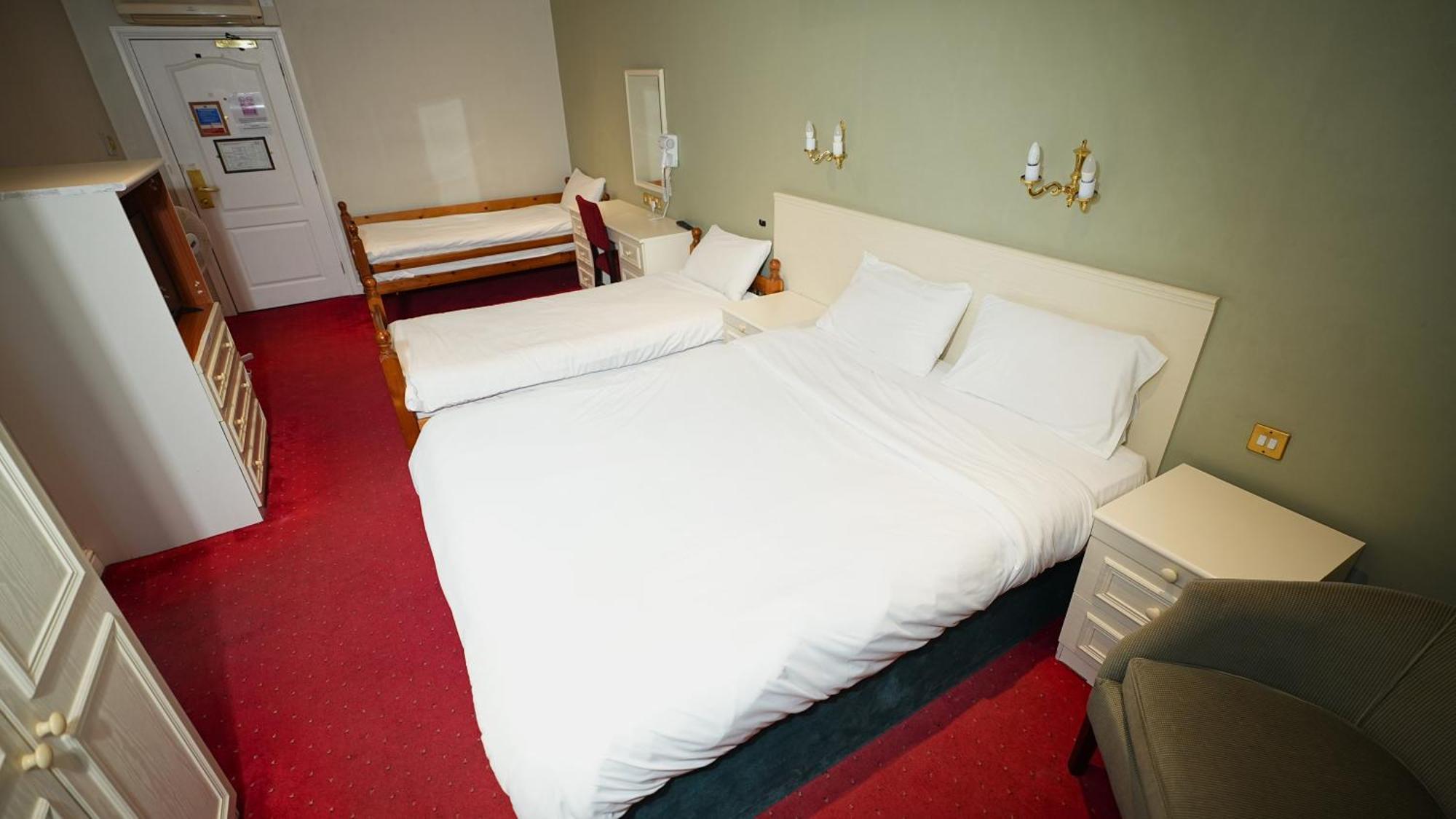Consort Hotel Rotherham Exterior foto