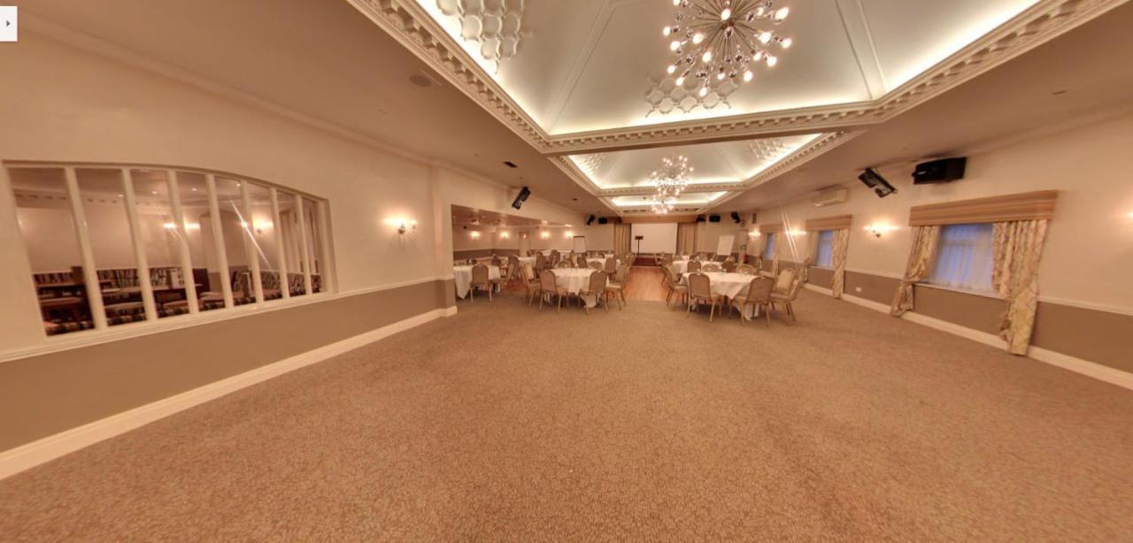 Consort Hotel Rotherham Exterior foto